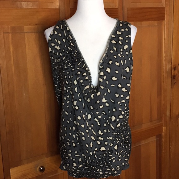 KENSIE Size Small Knit Tank CHEETAH Gray sweater Animal Print Drapeneck $79 NEW - Picture 4 of 8